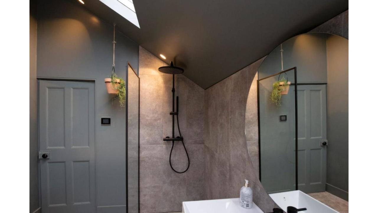 Pass The Keys Stunning, Brand New 3Br Home - Central オックスフォード エクステリア 写真